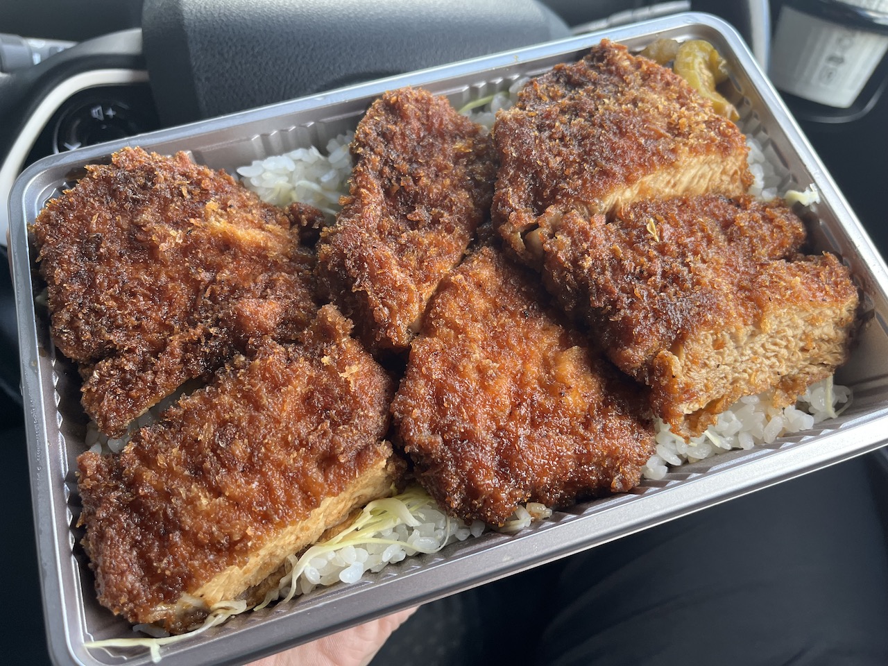 【志をじ】ボリューム満点のソースかつ丼を伊那市でも【テイクアウト】